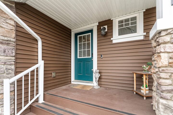 Property Photo: 521 Ebbers Way NW AB T5Y 3T8