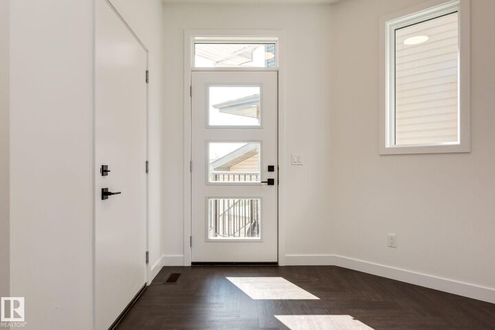 Property Photo:  2128 Crossbill Lane NW  AB T5S 0W3 