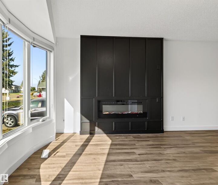 Property Photo: 4516 27 Avenue NW AB T6L 4P9