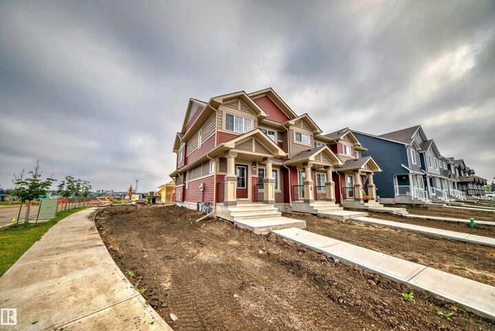 2 Elliot Wynd  Fort Saskatchewan AB T8L 0K5 photo