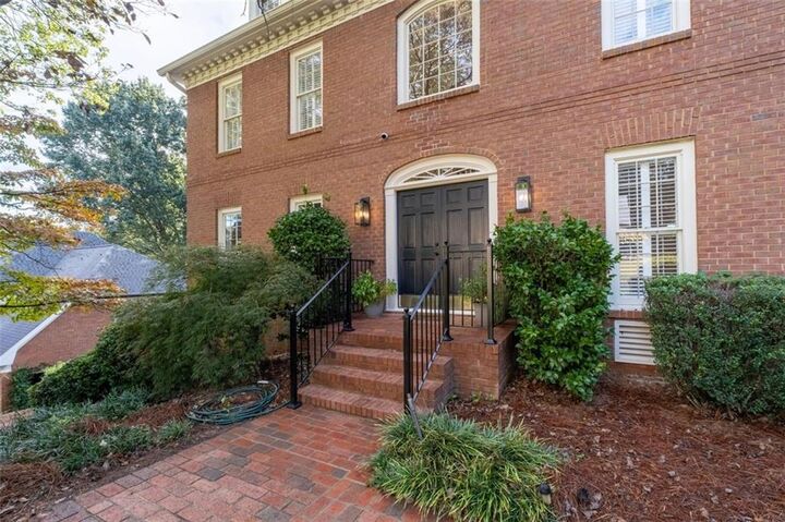 Property Photo:  1152 Byrnwyck Road NE  GA 30319 