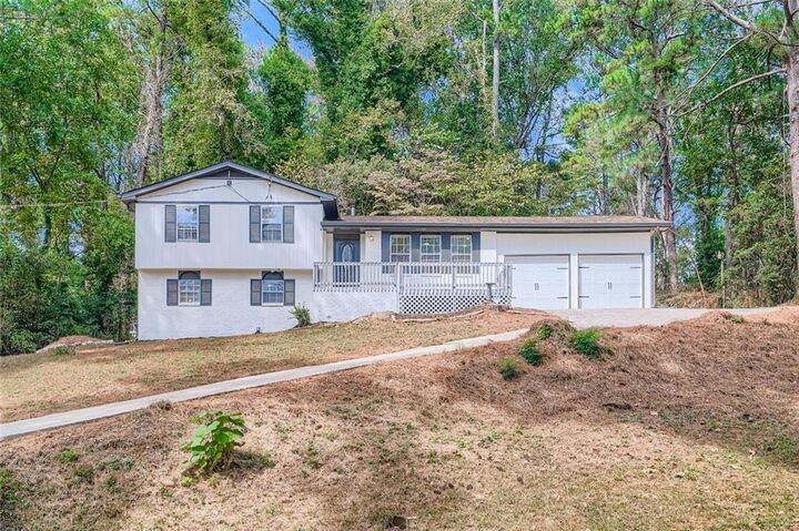 Property Photo: 644 Navarre Drive GA 30087