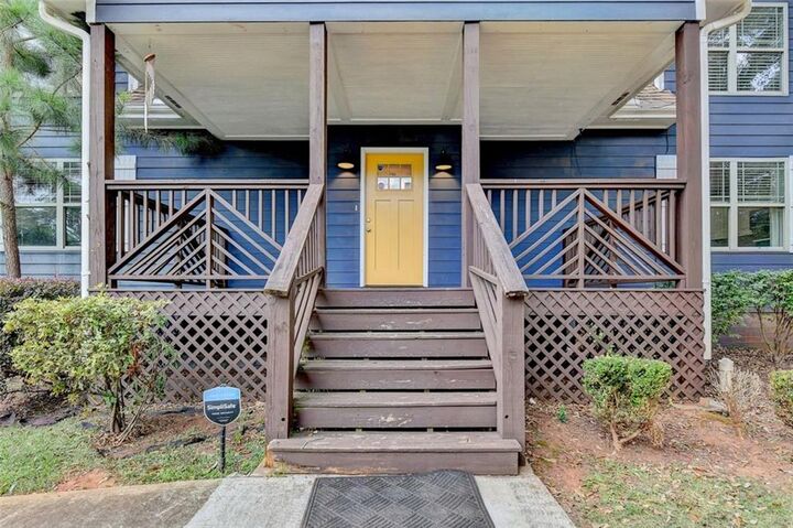 Property Photo:  673 Quillian Avenue  GA 30032 