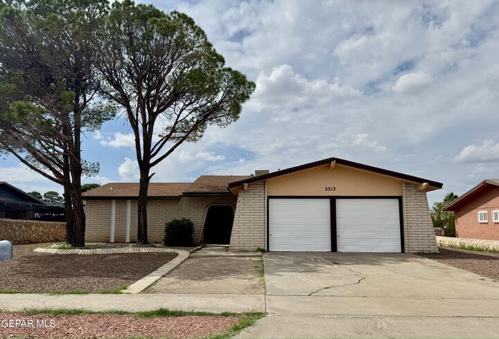 2313 Frank Beard Drive  El Paso TX 79935 photo