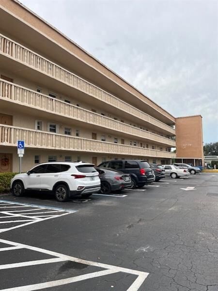 Property Photo: 5100 SW 90th Ave 410 FL 33328