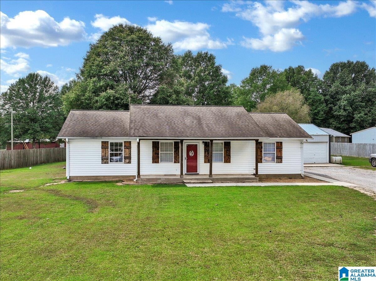 Property Photo:  6525 County Road 1141  AL 35179 