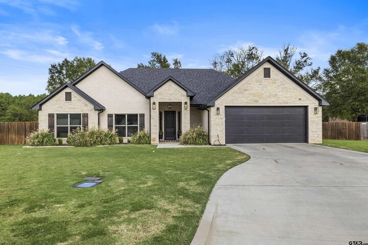 213 Lafoy Ln  Hallsville TX 75650 photo