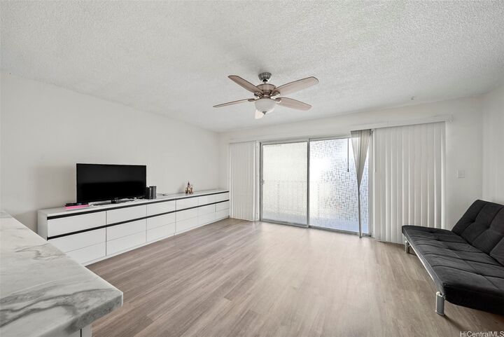 Property Photo: 731 Amana Street 402 HI 96814