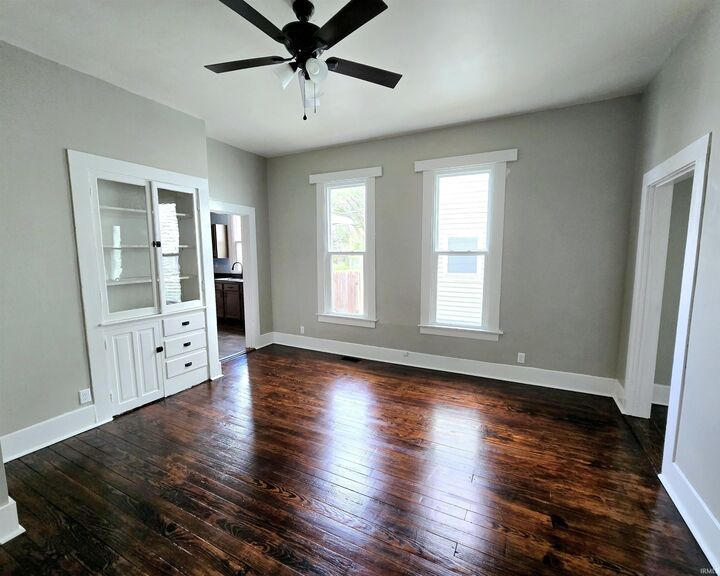 Property Photo:  118 E Maryland Street  IN 47711-5058 