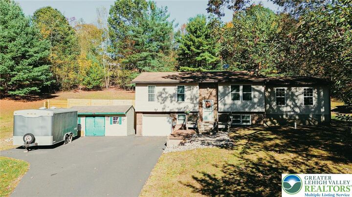 Property Photo: 311 Switzgabel Drive PA 18322
