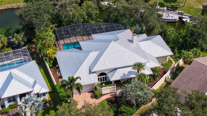 Property Photo:  1887 Buccaneer Circle  FL 34231 