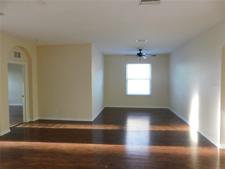 Property Photo: 2507 Hobblebrush Drive FL 34289