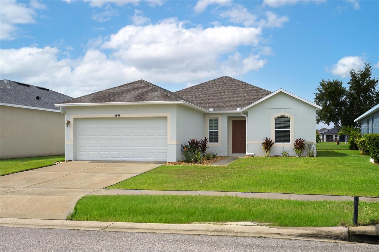 Property Photo: 3843 Eloise Estates Court FL 33881