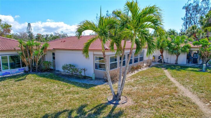 Property Photo: 185 Vista Hermosa Circle FL 34242