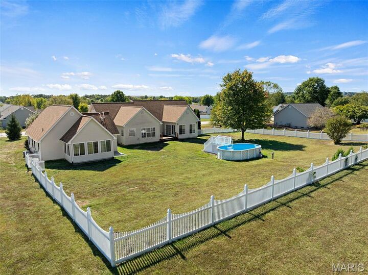 Property Photo: 829 Oakmont Lane MO 63084