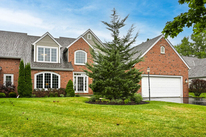 10649 N Hidden Reserve Cir  Mequon WI 53092 photo