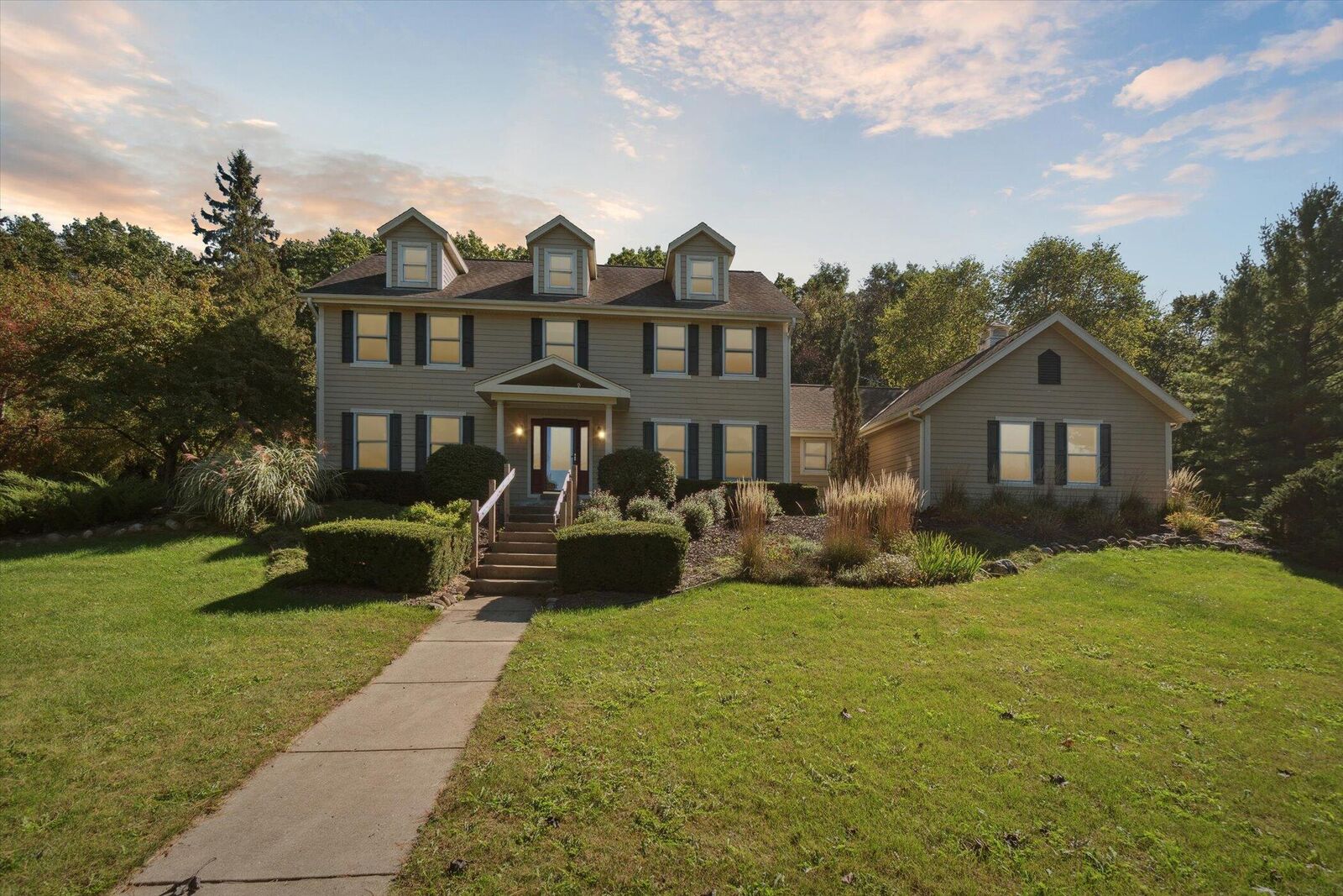 Property Photo:  W343s9780 Red Brae Dr  WI 53149 