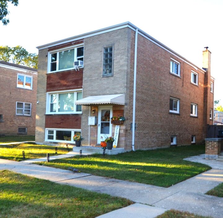 10332 Elizabeth Street 1  Westchester IL 60154 photo