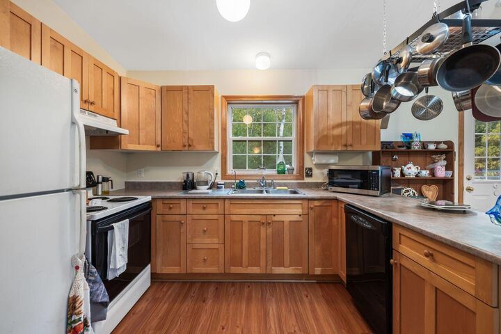 Property Photo: 142 Bar Mills Road ME 04042