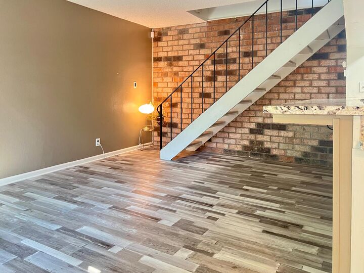 Property Photo: 5642 Madison Avenue 3 CA 95841