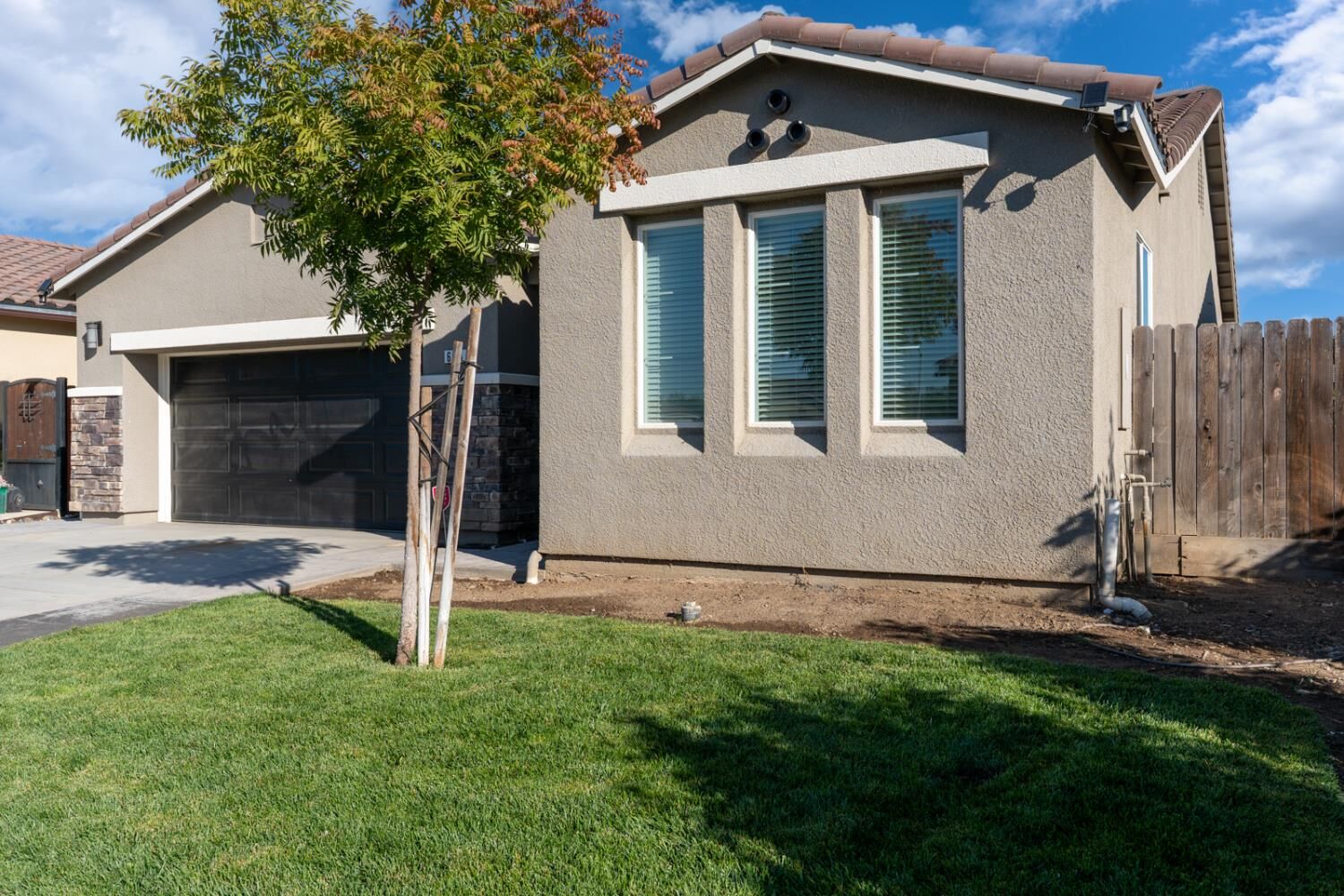 Property Photo:  664 Amabile Drive  CA 93635 