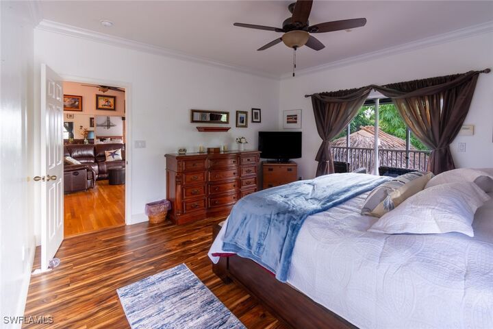 Property Photo: 480 Worthington Street FL 34145