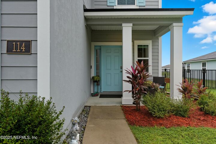 Property Photo: 114 Logrono Court FL 32084