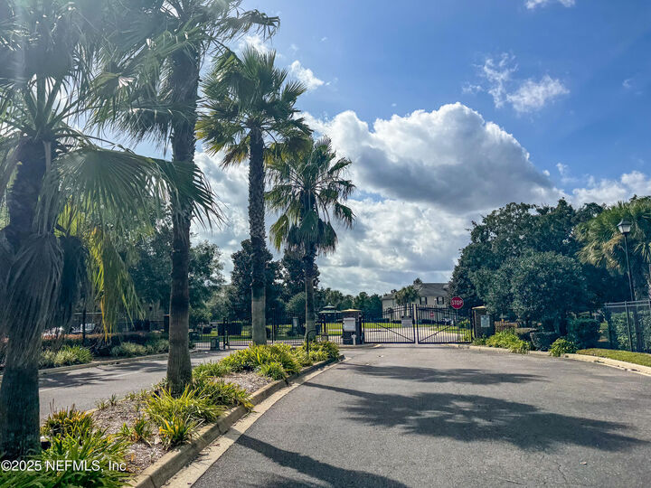 Property Photo: 3660 Creswick Circle C FL 32065
