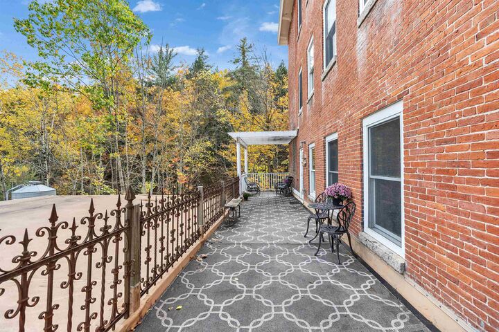 Property Photo:  374 Union Street  NH 03458 