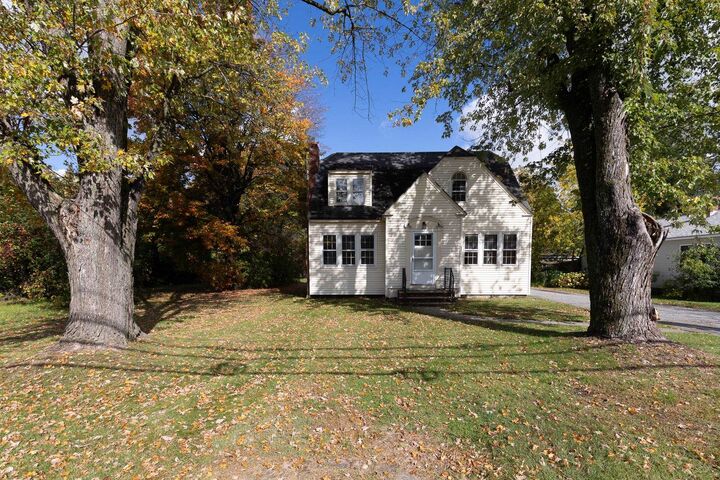 36 Swift Street  South Burlington VT 05403 photo