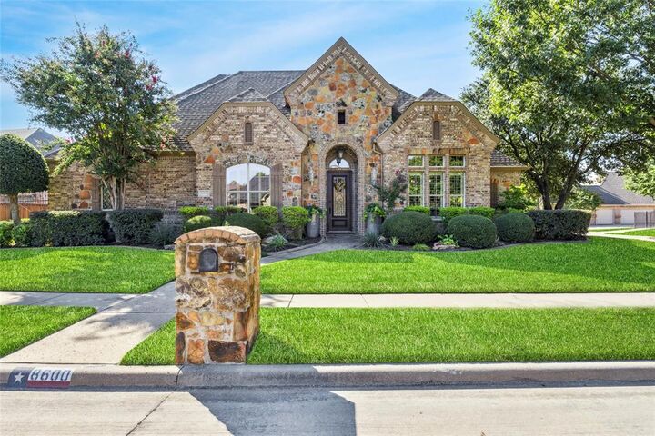 8600 Foxwood Drive  North Richland Hills TX 76182 photo