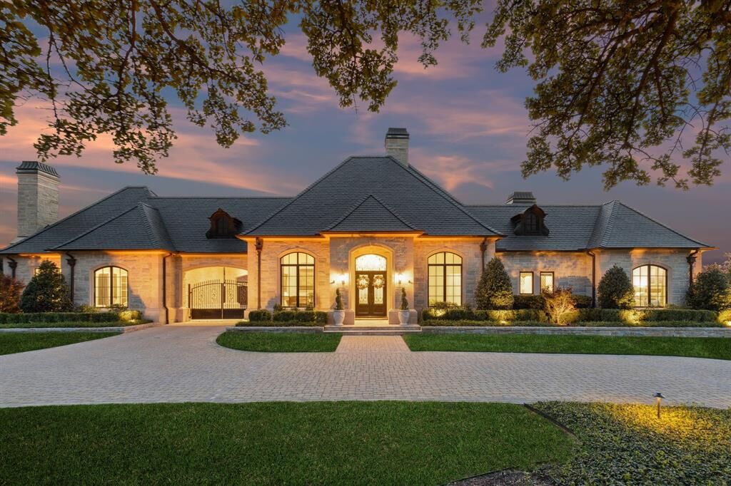 Property Photo:  1707 Placid Oaks Court  TX 76262 