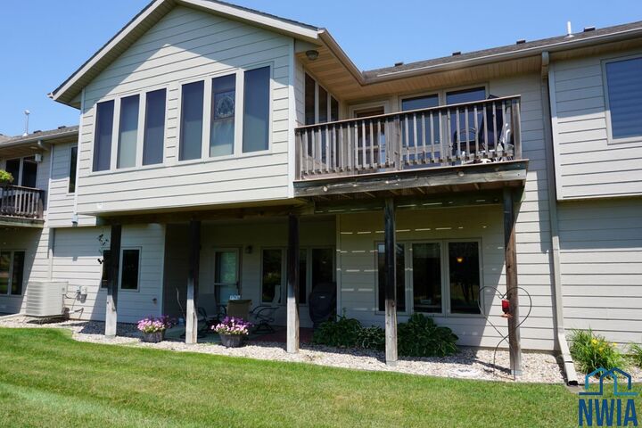 Property Photo: 4746 Brookshire Pl IA 51106