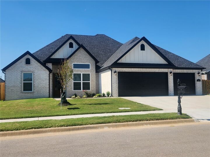 Property Photo: 2213 Bergman Road AR 72751