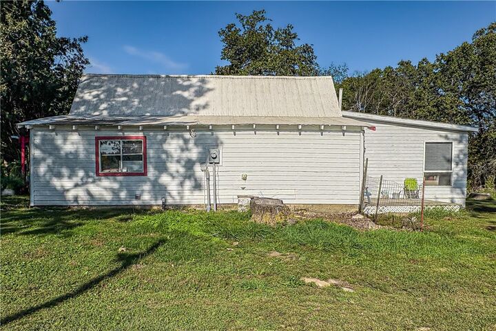 Property Photo: 2114 E 206 Highway AR 72687