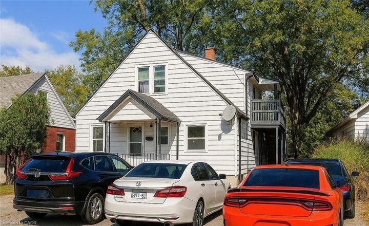 96 Emery Street W  London ON N6J 1R8 photo