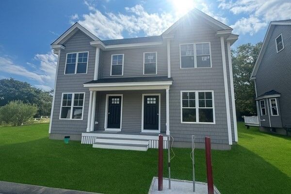 Property Photo: 7 Ambrose Way 5 MA 01464