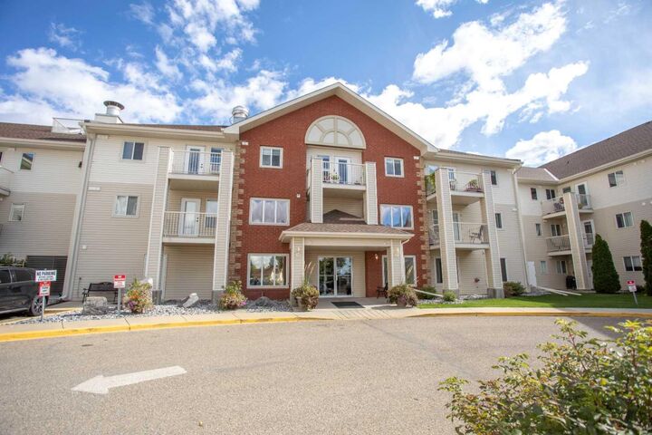 56 Carroll Crescent 322  Red Deer AB T4P 3Y3 photo