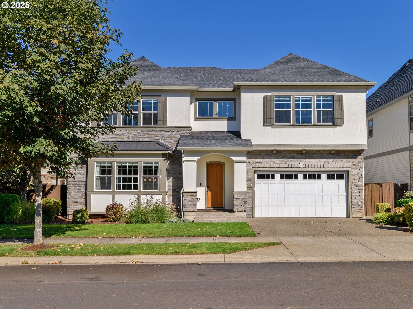 Property Photo: 11877 SW Dublin St OR 97070
