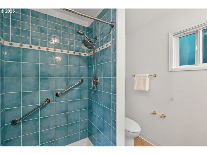 Property Photo: 3350 SW Mitchell St OR 97239
