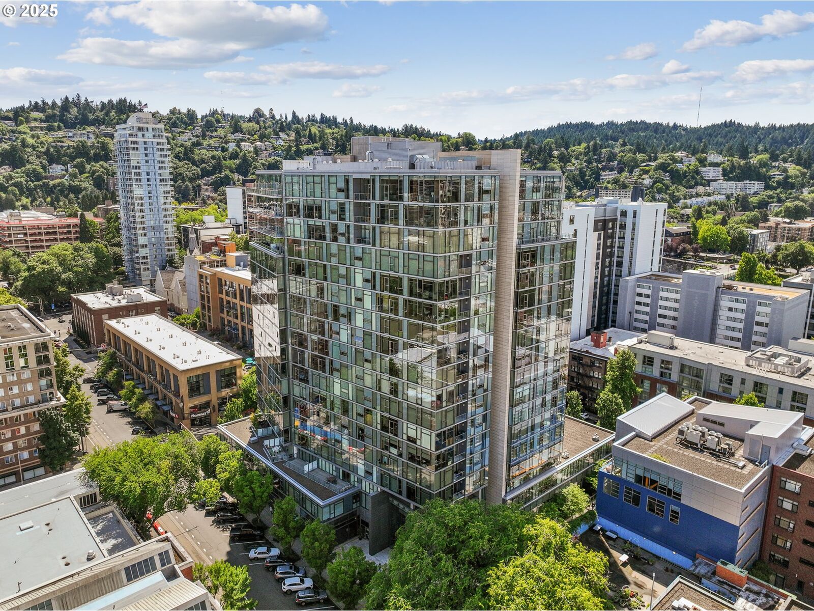 Property Photo: 1221 SW 10th Ave 1510 OR 97205
