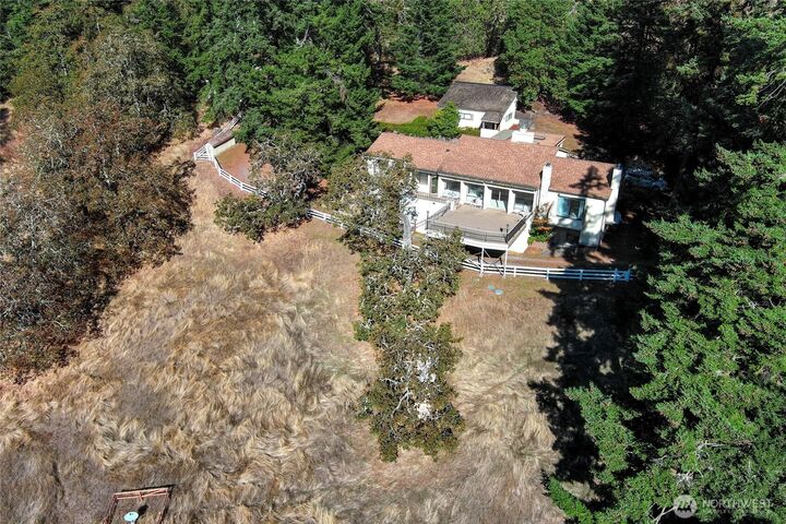 Property Photo: 327 Twin Oaks Drive WA 98250