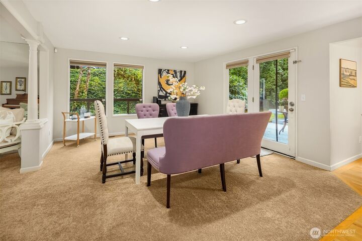 Property Photo:  313  219th Avenue NE  WA 98074 