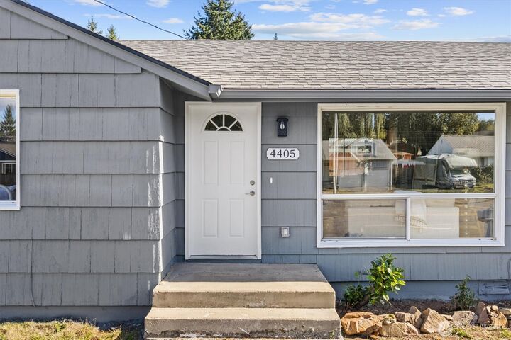 Property Photo:  4405 N Pearl Street  WA 98407 