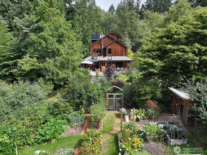 3700  Redtail Lane  Clinton WA 98236 photo