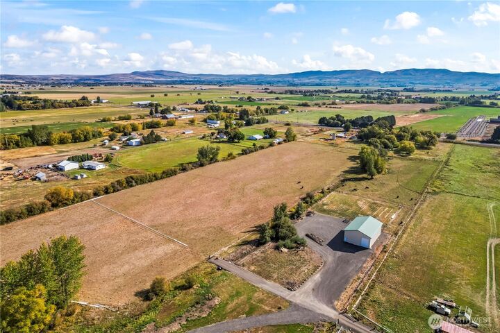 1  Walker Drive  Ellensburg WA 98926 photo