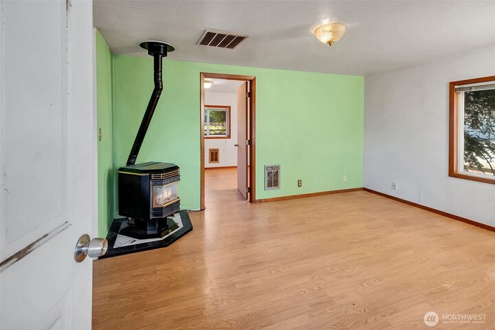 Property Photo: 3008 B Street SE WA 98002