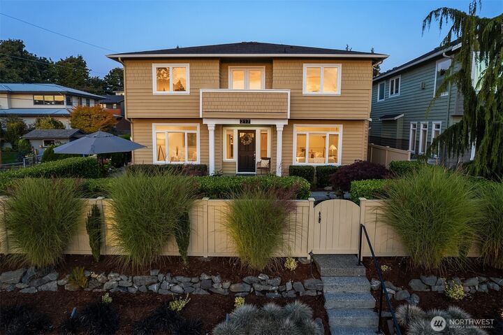 217  9th Avenue S  Edmonds WA 98020 photo