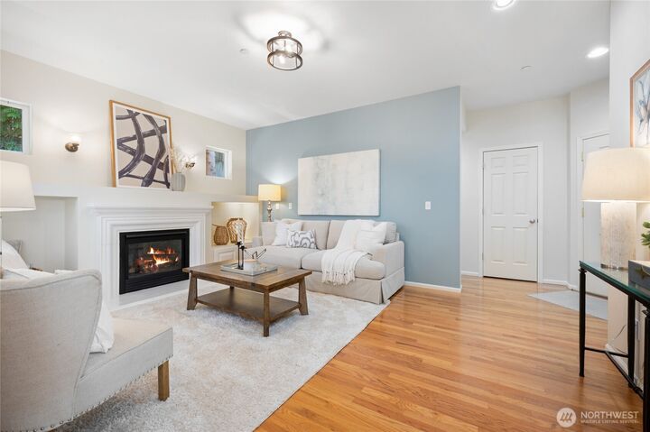 Property Photo: 10790 221st Lane NE 28 WA 98053