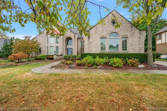 37907 Turnberry Court  Farmington MI 48331 photo